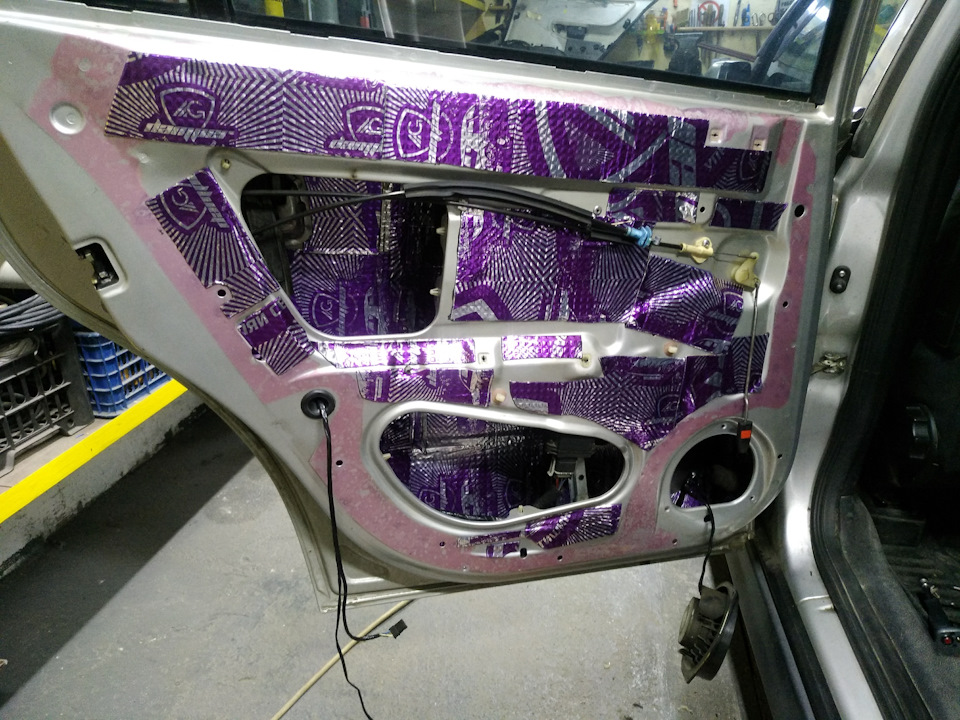 делаем шумоизоляцию дальше😂 — Opel Astra G, 1,8 л, 2000 года | своими ...
