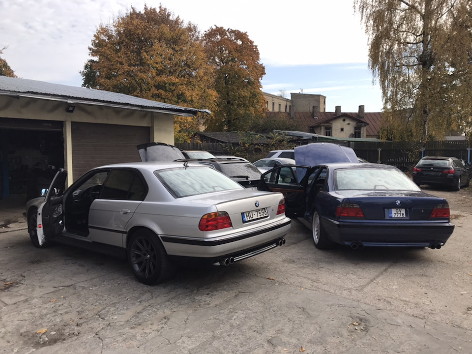 Фото в бортжурнале BMW 7 series (E38)