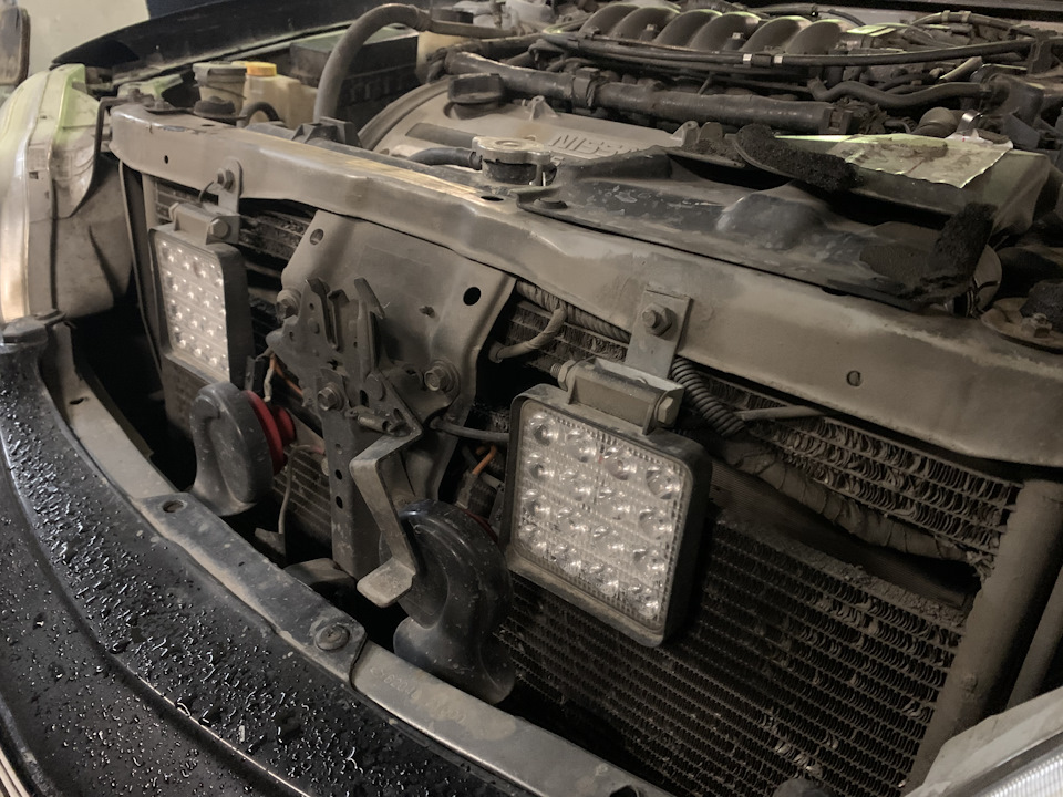 Фото в бортжурнале Nissan Maxima QX (A33)