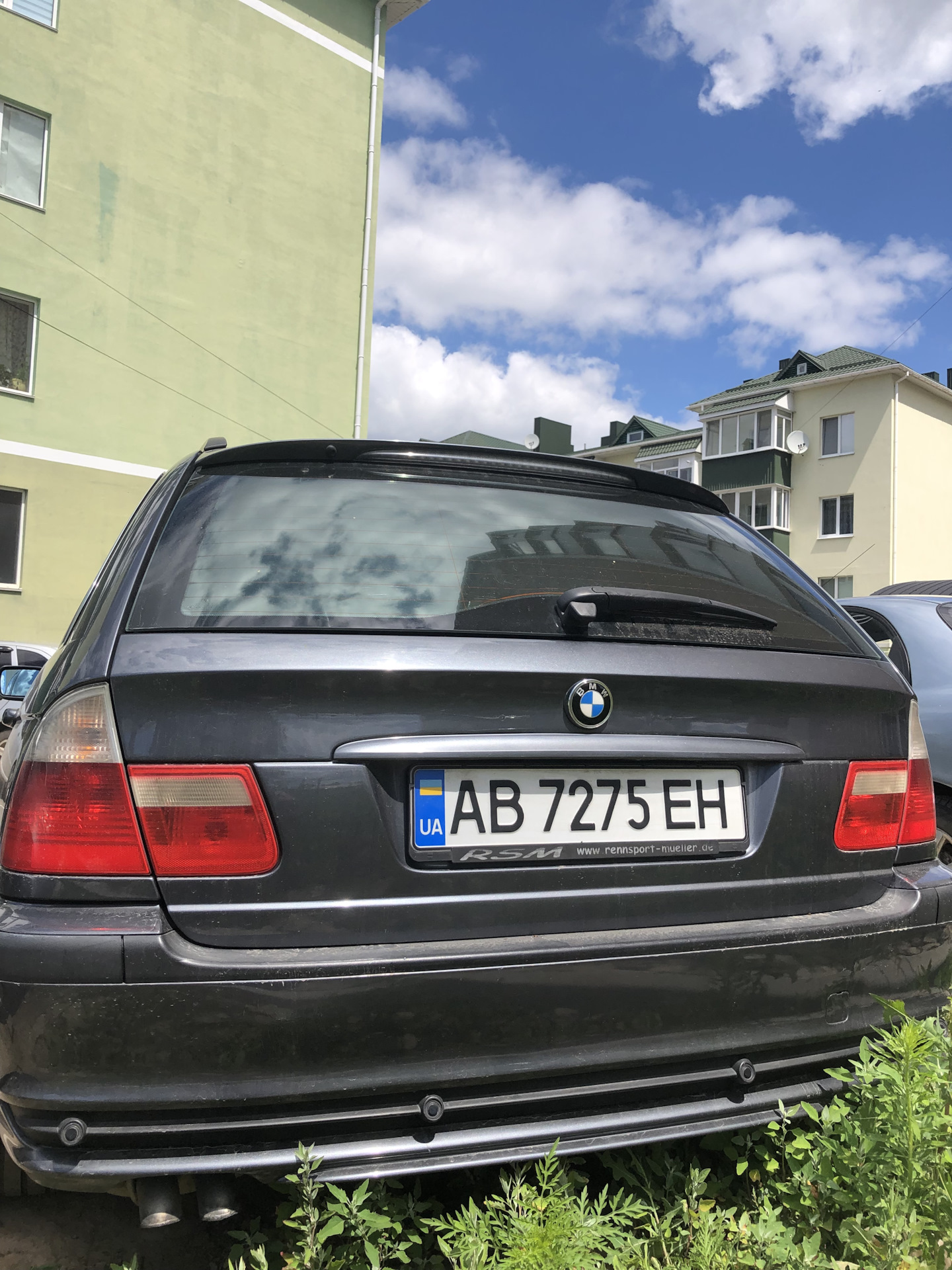 Эмблема крышки багажника е46 универсал — BMW 3 series Touring (E46), 2,9 л,  2002 года | другое | DRIVE2