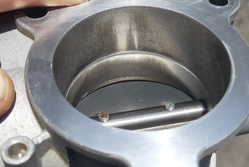 Чистка дроссельной заслонки и подтяжка ручника — Lada Гранта Лифтбек (2 ...