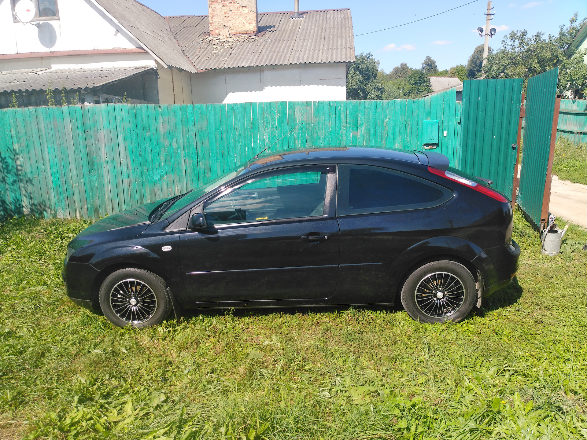 Ford Focus II Hatchback 1 6 2006 ford-focus-ii-hatchback-1-6-2006