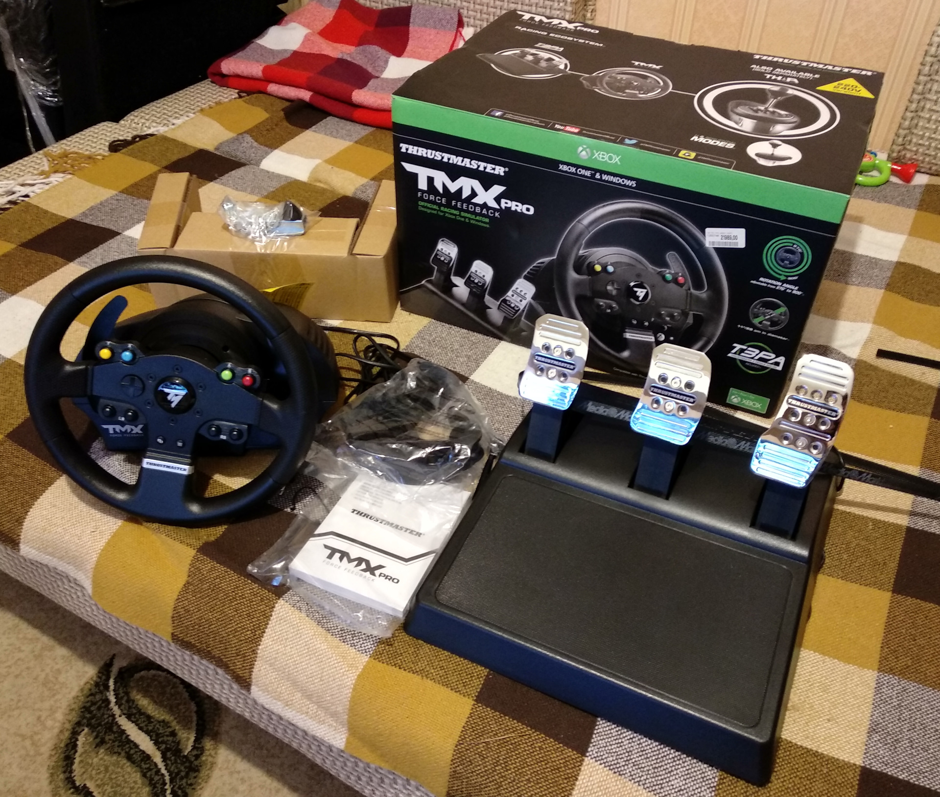 Thrustmaster tmx. Руль Thrustmaster TMX. Thrustmaster TMX Pro. Thrustmaster TMX FFB eu Pro. Педали Трастмастер ТМХ.