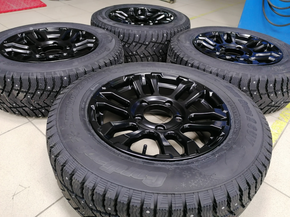 Переобулся на зиму. + диски СКАД Тайга чёрный бархат. — Lada Niva ...