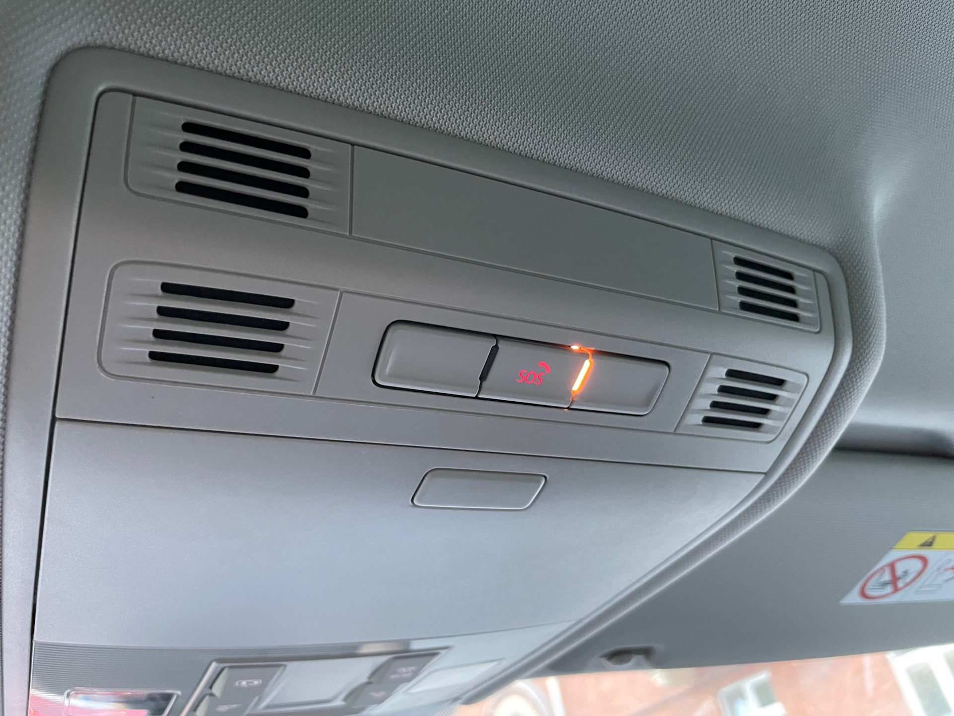 SOS и навигация не работают — Volkswagen Tiguan (2G), 2 л, 2021 года ...