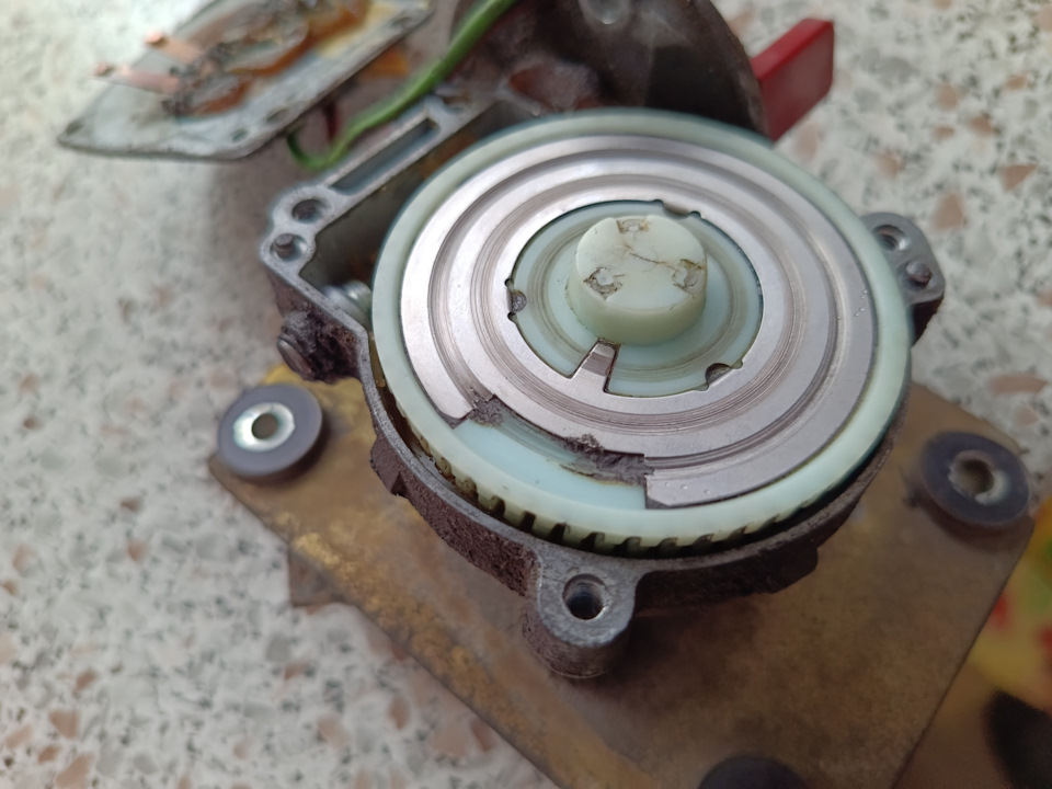 Перегорает предохранитель дворников W463 2000г — Mercedes-Benz G-Class ...