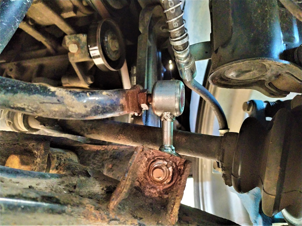 Замена всех стоек стабилизатора. "Нет износа" — Hyundai Accent (2G), 1 ...