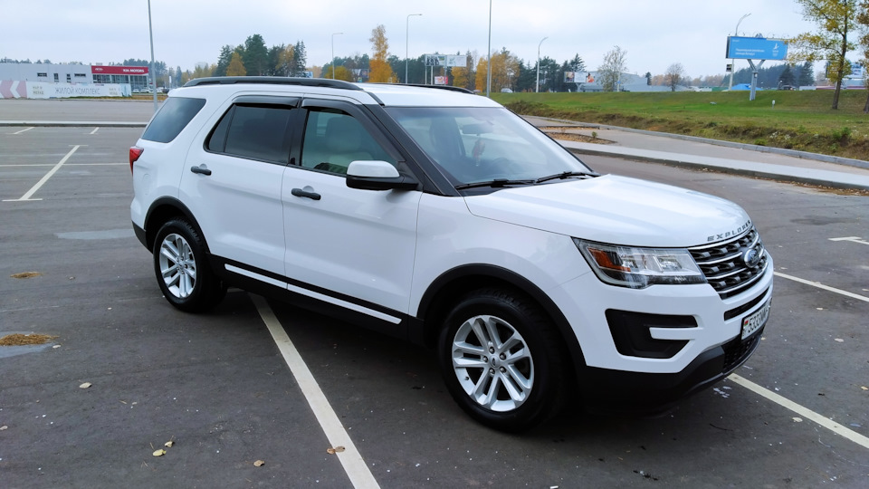 Форд эксплорер белый. Форд эксплорер 5 белый. ford explorer 5 рестайлинг.