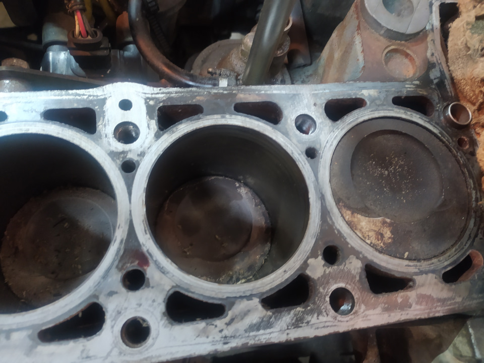 Очистка блока цилиндров от старой прокладки. Чем и как? — Lada 4x4 3D ...
