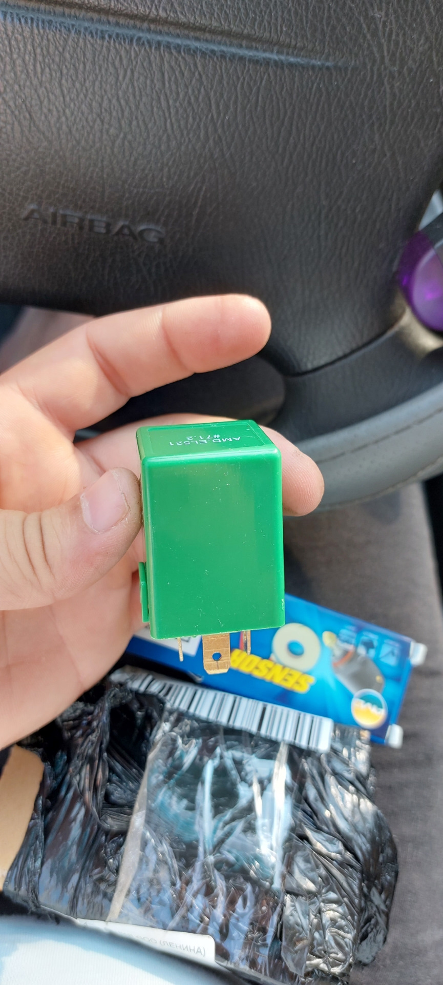 Проблема с поворотниками, работали через раз, а если и включались, то ...