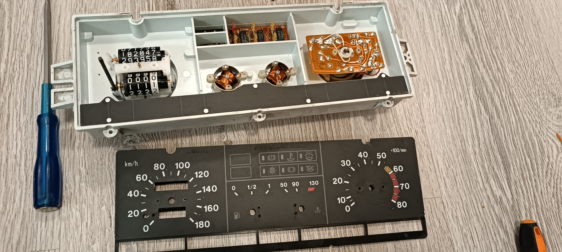 Накладка торпеды и новая шкала приборов — Lada 2109, 1,5 л, 1998 года ...