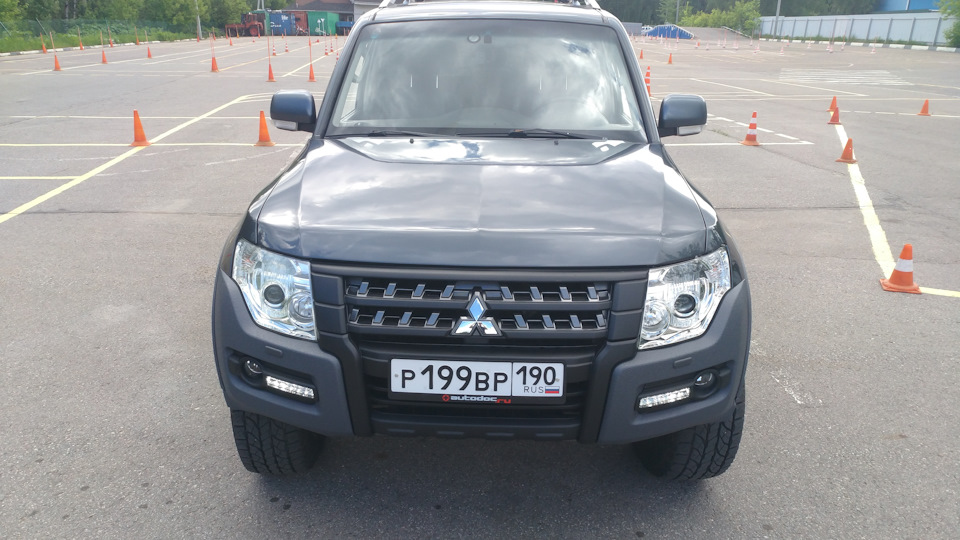 Mitsubishi Pajero SAMURA