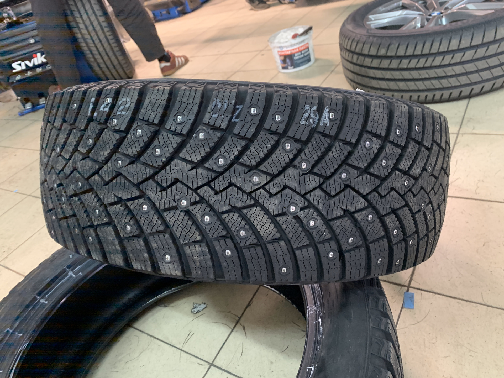 Скорпион айс. Pirelli Ice Zero 2. Pirelli Scorpion Ice Zero 2. Pirelli Ice Zero 2 225/50 r18. Pirelli Ice Zero 2 (225/45 r18).