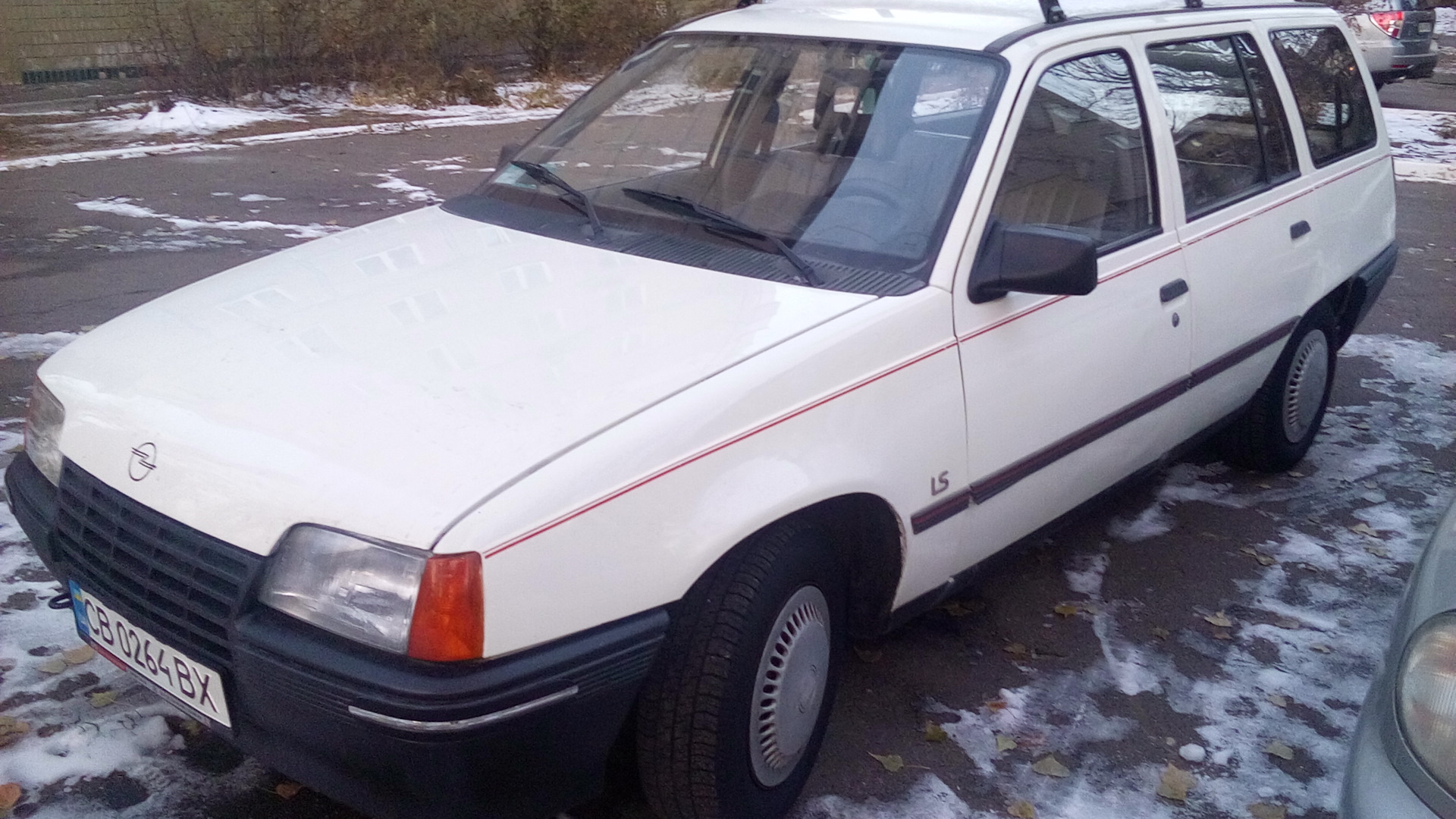 Opel Kadett E 1.3 бензиновый 1987 | Белый Универсал 1,3 на DRIVE2