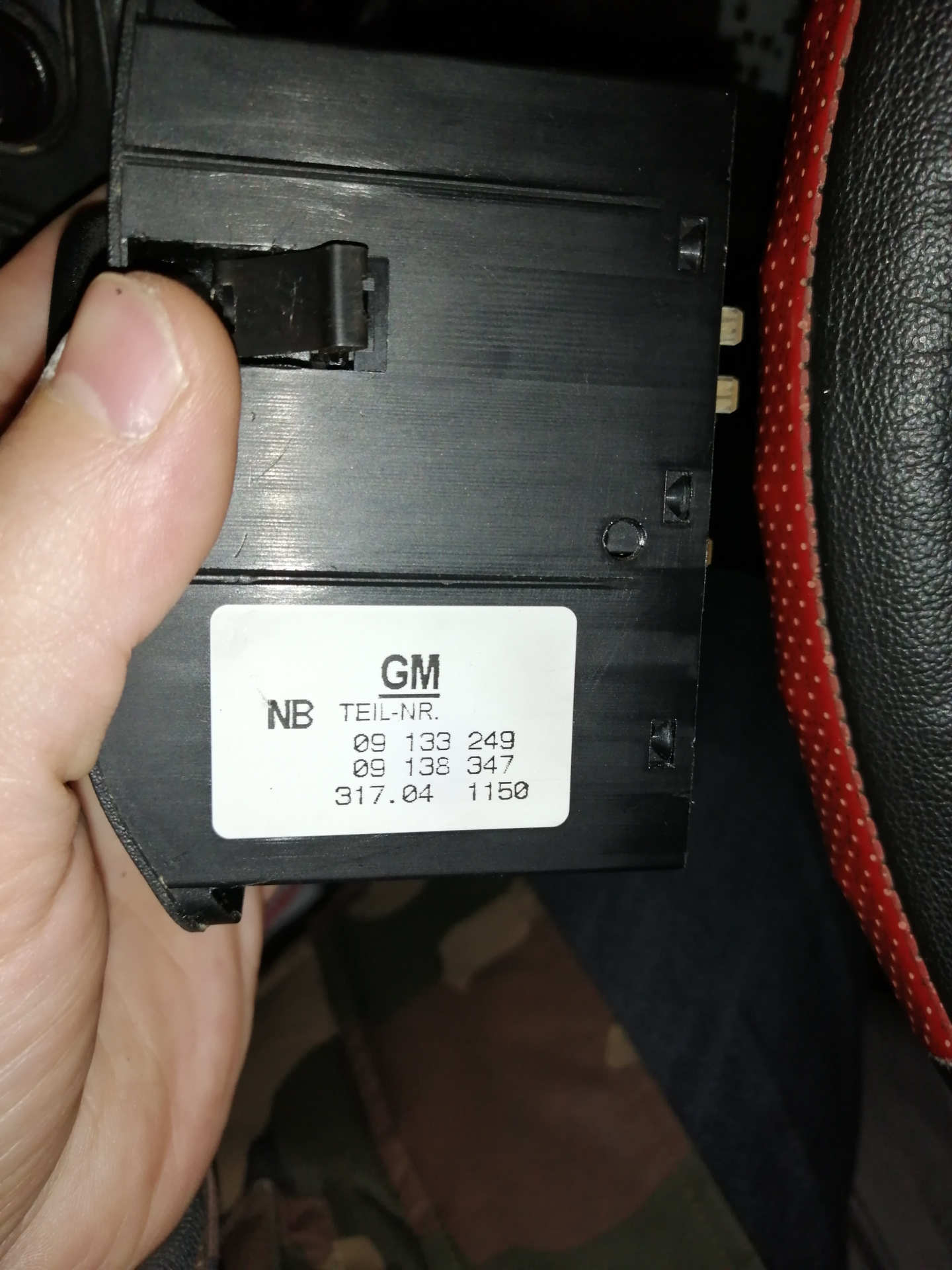 Замена переключателя ближнего света — Opel Zafira A, 1,8 л, 2004 года ...