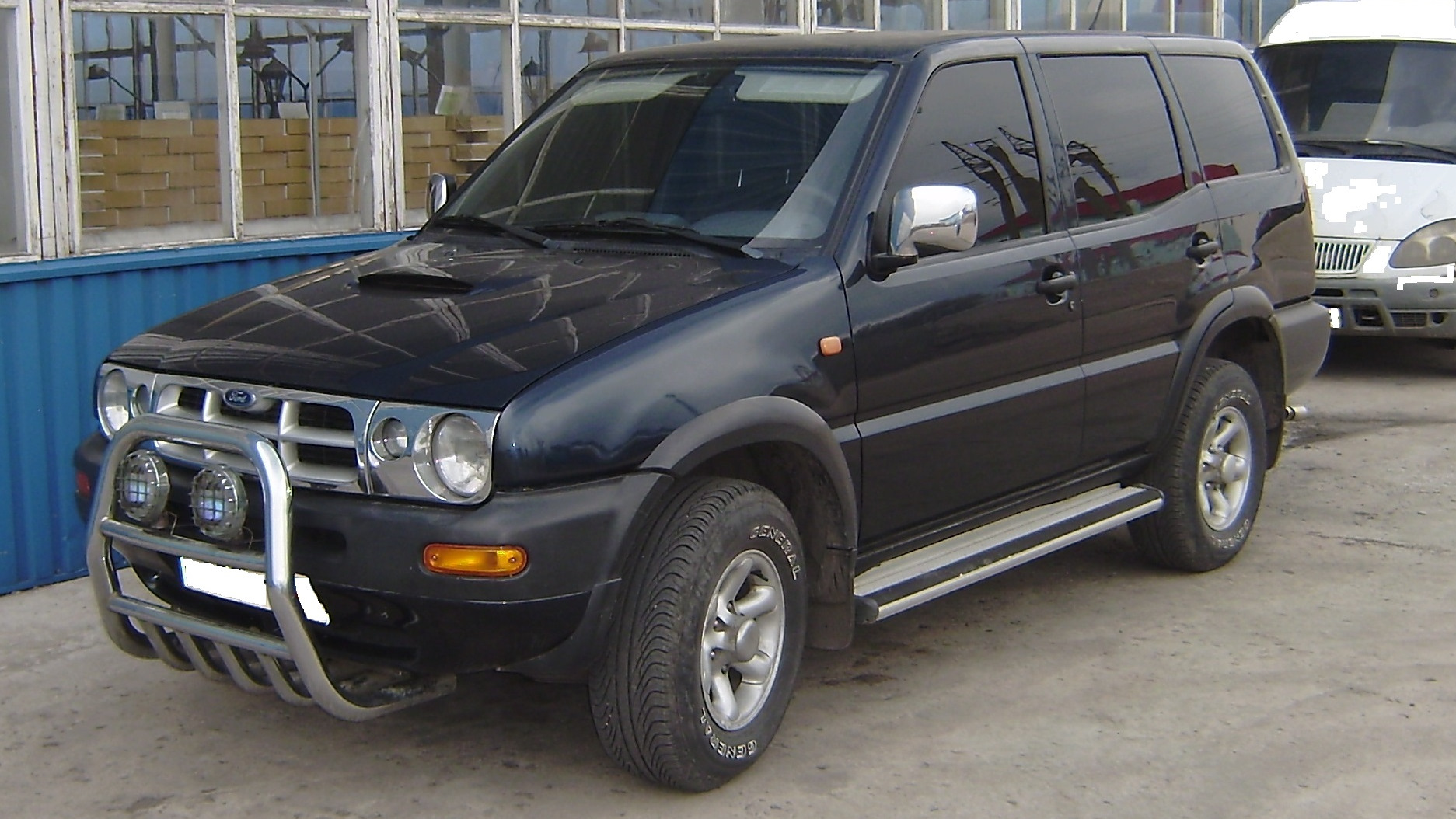 Nissan Terrano II