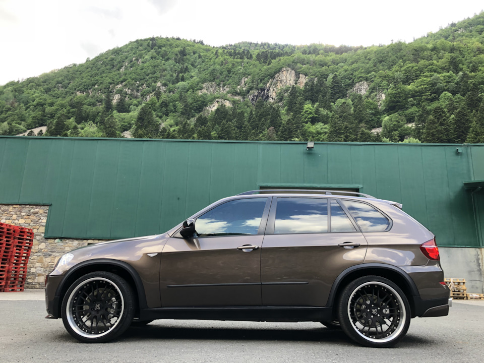 天然石ターコイズ BMW X5 E70 Eibach製ダウンサス ロワリングキット付