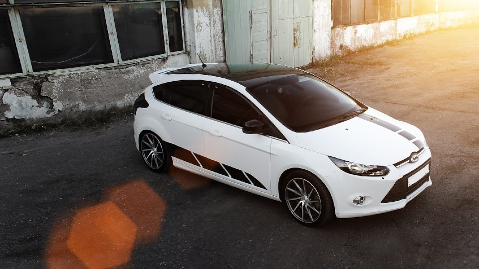 Ford 3 Focus С…СЌС‚С‡Р±РµРє Р±РµР»С‹Р№ РўСЋРЅРёРЅ