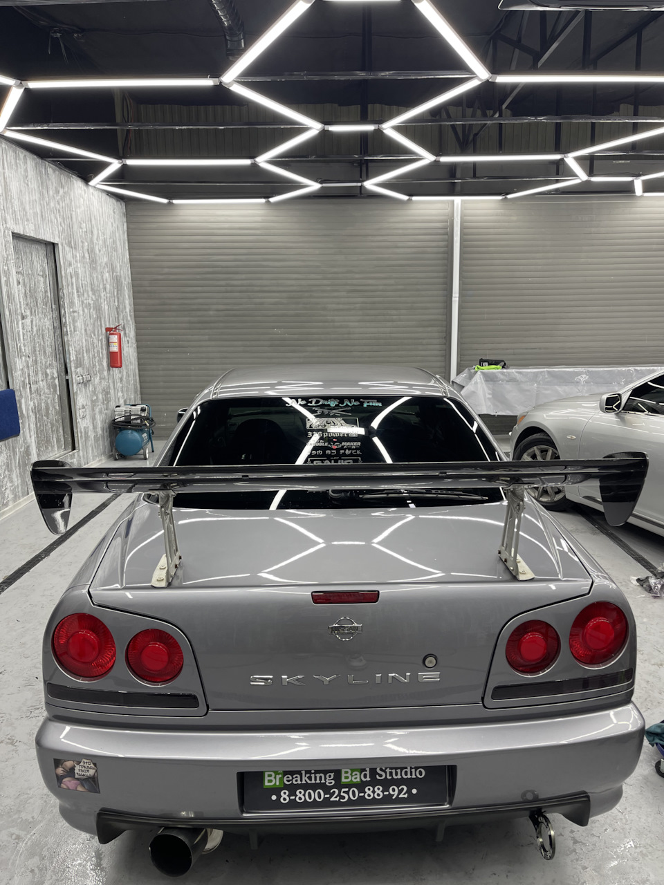 Подготовка skyline перед авто выставкой — Nissan Skyline (R34), 2,5 л, 1998  года | стайлинг | DRIVE2