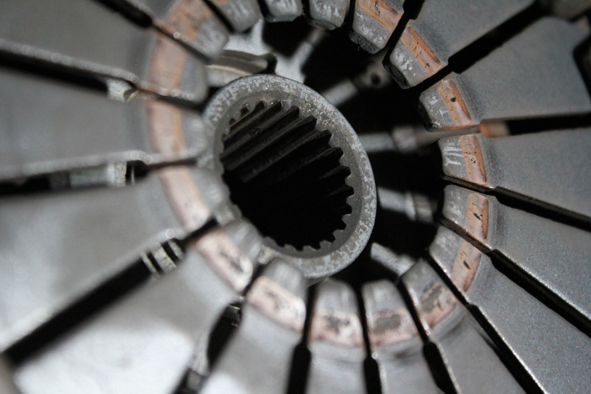 Плохой выжим педали сцепления М6 GG — R1 автосервис на DRIVE2