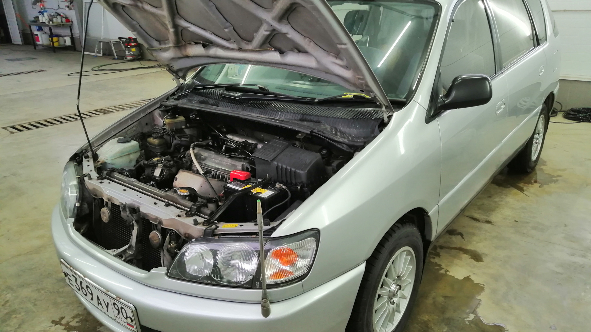 Toyota Ipsum (10) 2.0 бензиновый 1996 | Авто с обложки на DRIVE2