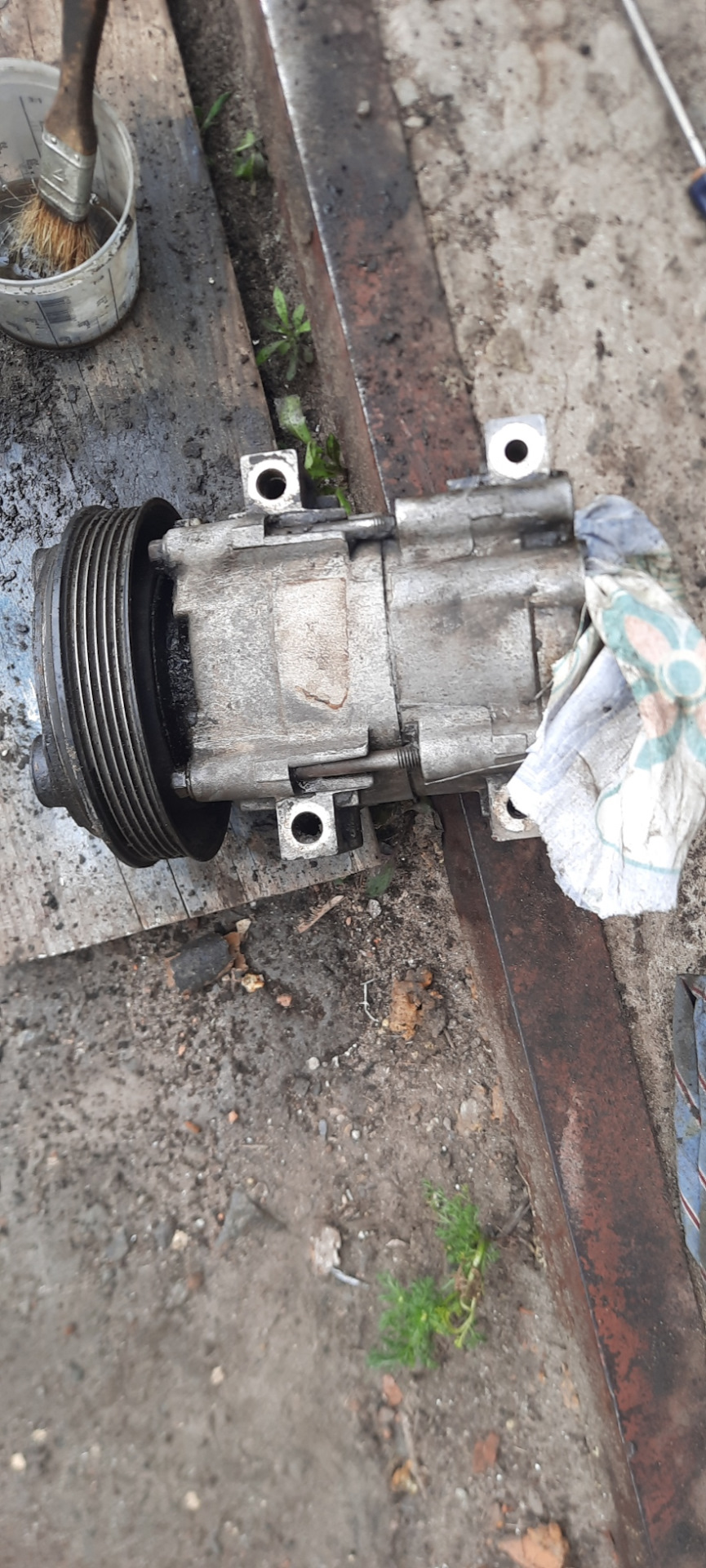 Замена подшипника шкива кондиционера — Ford Mondeo II, 2 л, 1998 года ...