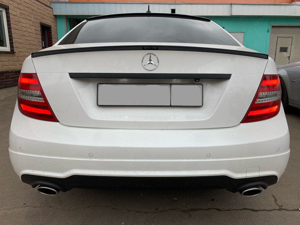 7. Установка камеры заднего вида — Mercedes-Benz C-Class (W204), 2,1 л ...