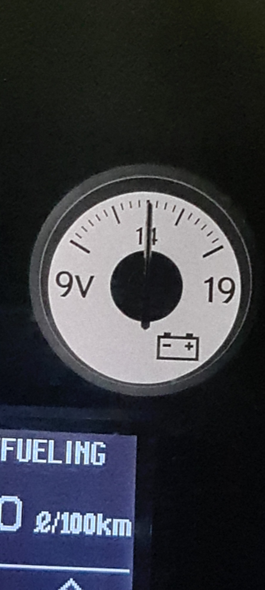 Фото в бортжурнале Lexus LX (URJ200/URJ201)