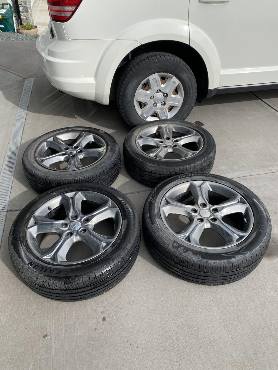 Новые диски Додж Джорни — Dodge Journey, 2,4 л, 2012 года | колёсные диски  | DRIVE2