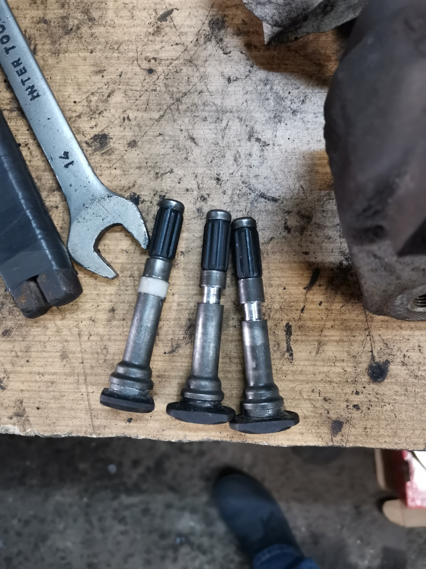 Тарахтят суппорта ланос. Направляющие суппортов ниссан кашкай j10 links. Гремят направляющие суппортов. Гремят направляющие суппортов. Гремят направляющие суппортов.