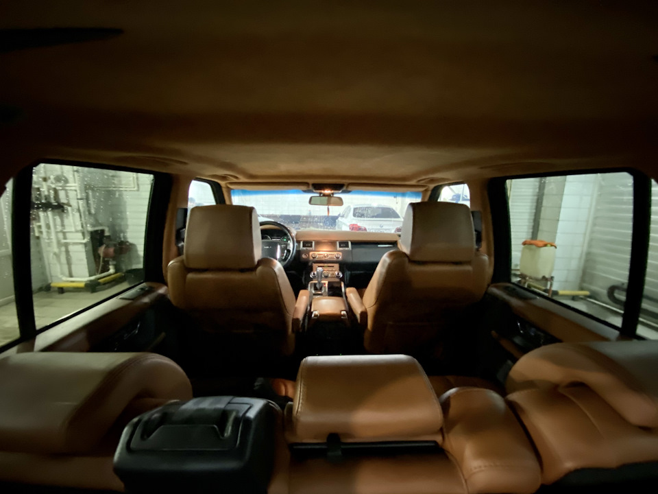 Фото в бортжурнале Land Rover Range Rover Sport (1G)
