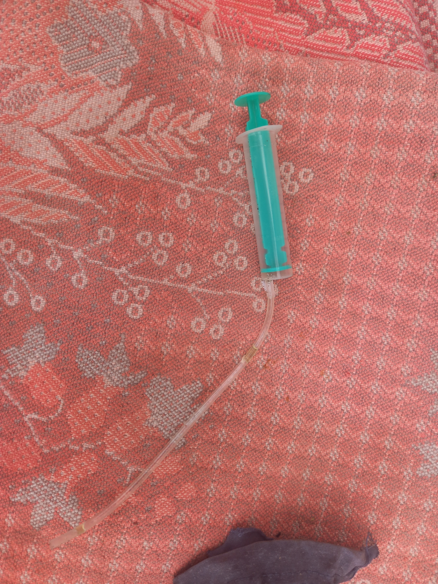 Замена тормозной жидкости — Ford Mondeo IV, 1,6 л, 2010 года ...