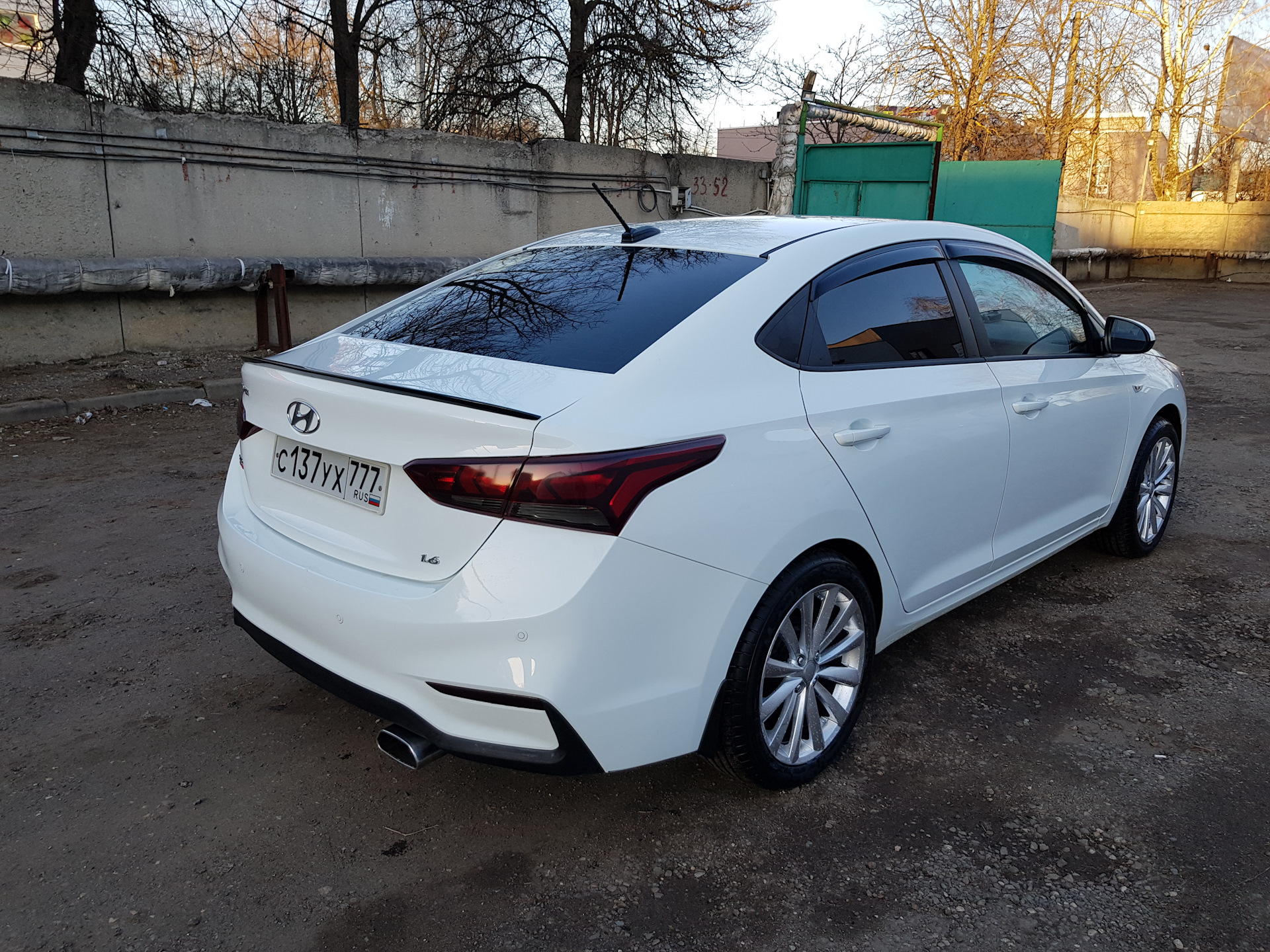 Solaris 17 года. Хендай Солярис 17 года. Солярис 2017 r17. R17 Hyundai Solaris 2017. Hyundai Solaris 2022 r17.