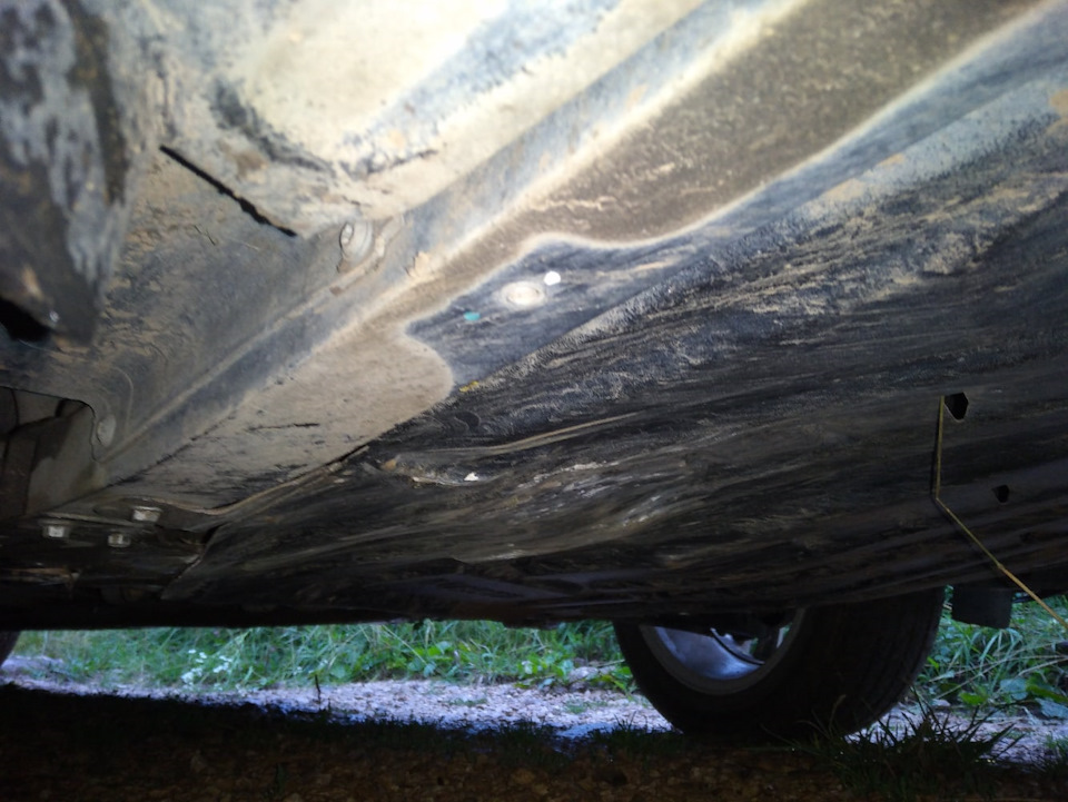 Продам задние стойки с седана с пружинами — Nissan Primera Wagon (W11 ...