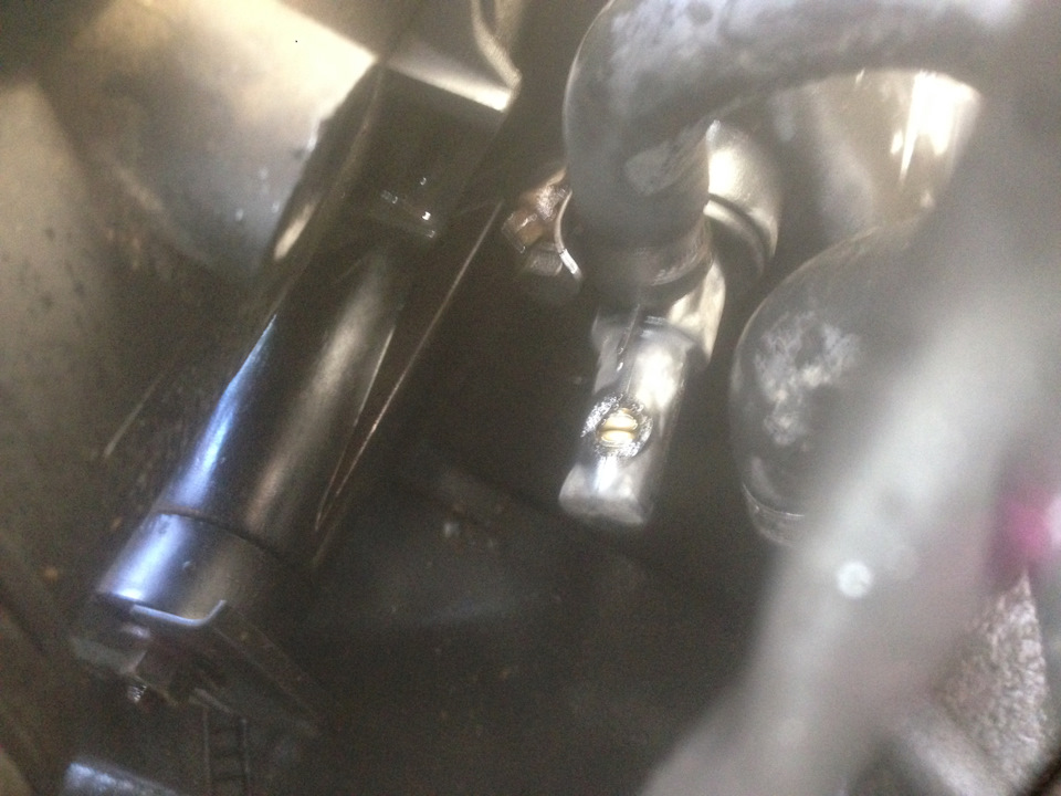 Термостат(подогрев дроссельной заслонки) ушёл из жизни — BMW 5 series ...