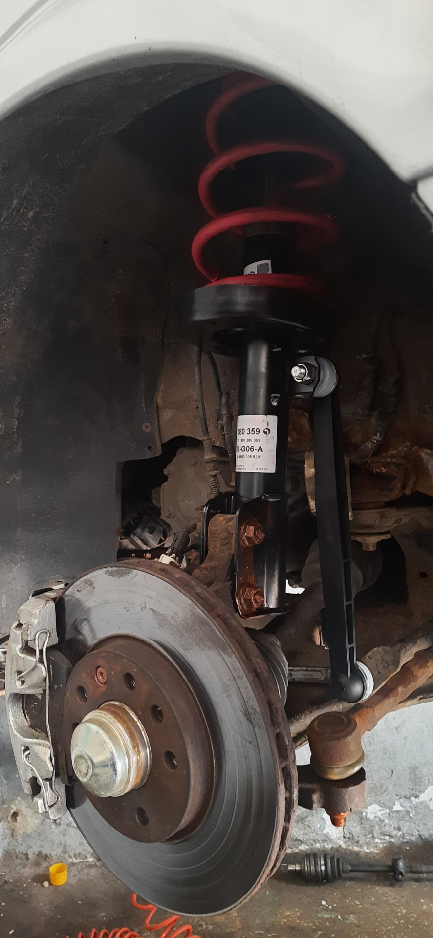 Поменял тягу переднего стабилизатора — Opel Zafira A, 2 л, 2005 года ...
