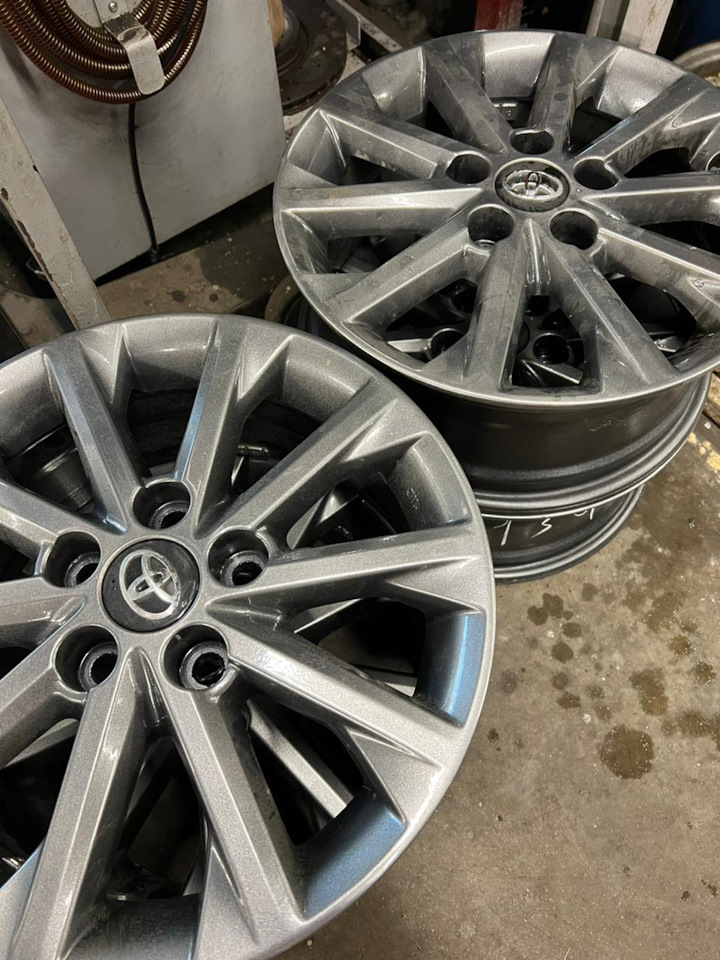 Литые диски Toyota/Тойота 6,5Jx16 ET45 5x114,3 на Toyota Camry (XV50 ...