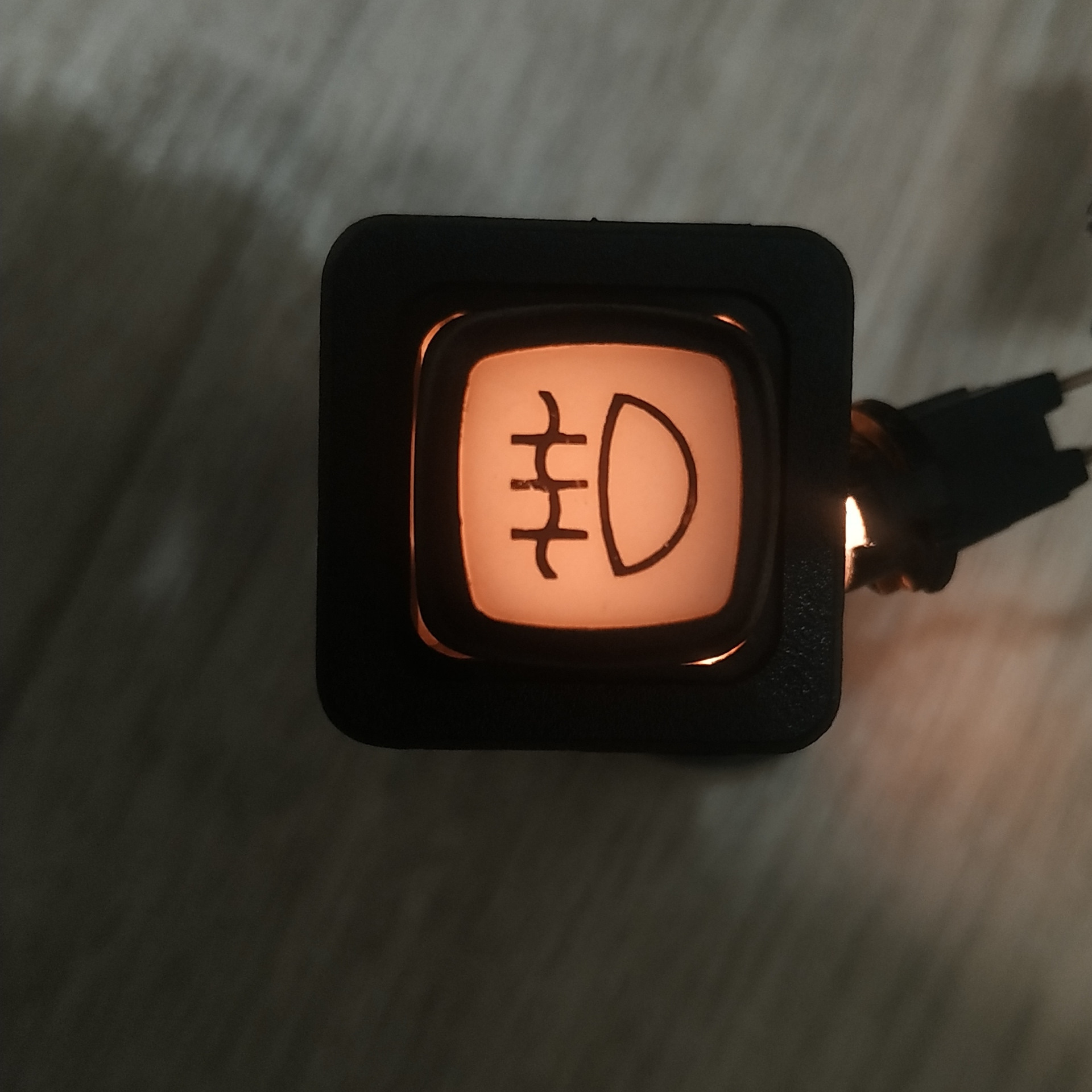 Подсветка кнопок низкой панели 2108 — Lada 2109, 1,3 л, 1990 года ...