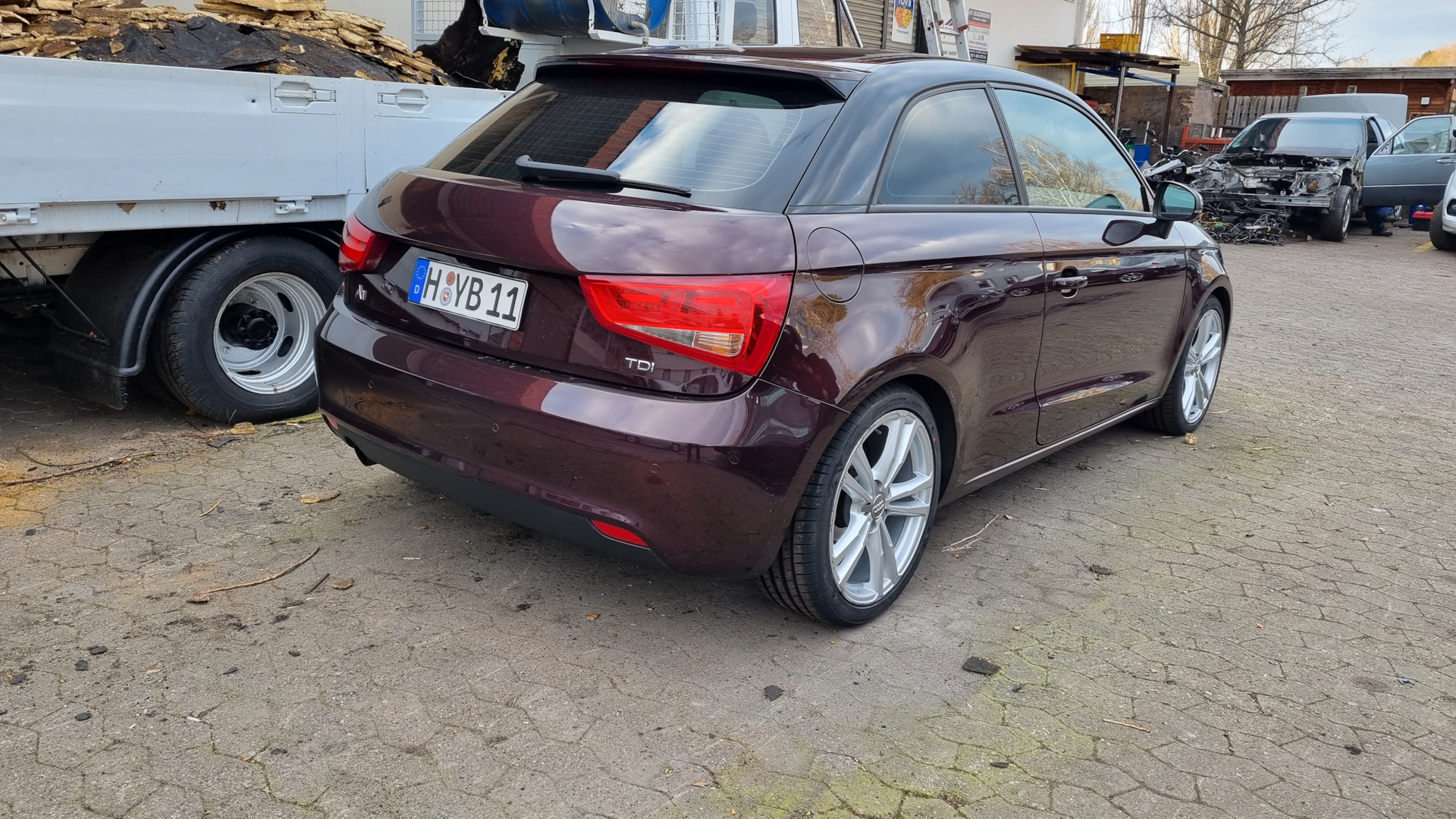 Продажа Audi A1 (1G) 2013 (дизель, МКПП) — с историей обслуживания —  DRIVE2.RU