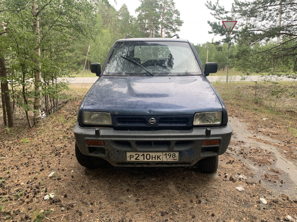 Стекло фары — Nissan Terrano II, 2,7 л, 1993 года | запчасти | DRIVE2