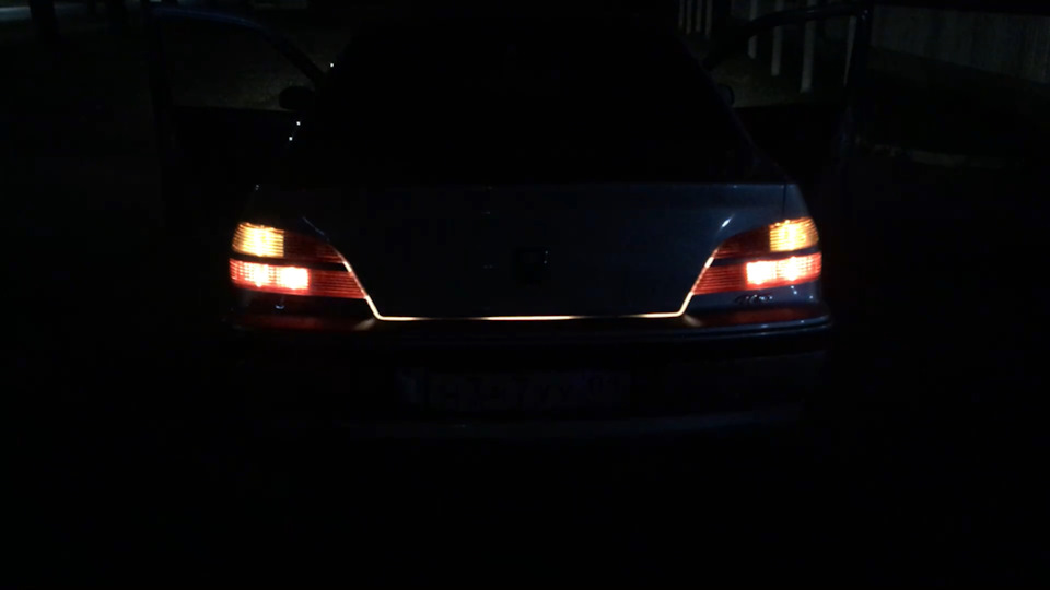 динамическая подсветка багажника — Peugeot 406, 1,8 л, 2002 года ...