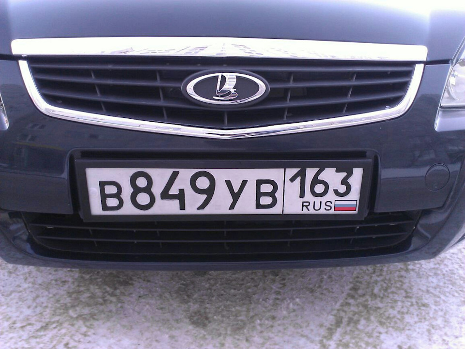 Металлические чёрные рамки на номера! — Lada Приора седан, 1,6 л, 2007 ...