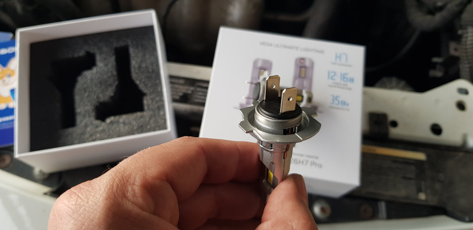 Тип цоколя-Н7 (PX-26d), H18 (PY-26d-1) — Opel Astra J. Запчасти на фото: PX26D