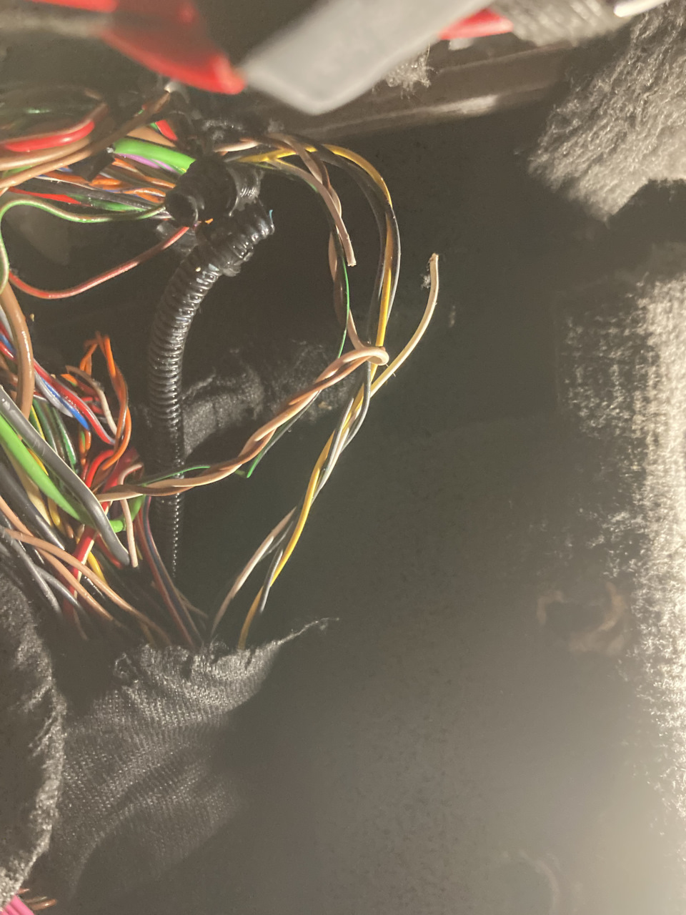 И снова порвалась пластиковая трубка омывателя заднего стекла… — Audi ...