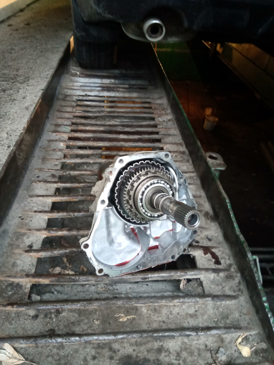 Замена подшипников хвостовика акпп — Subaru Forester (SH), 2 л, 2008 ...