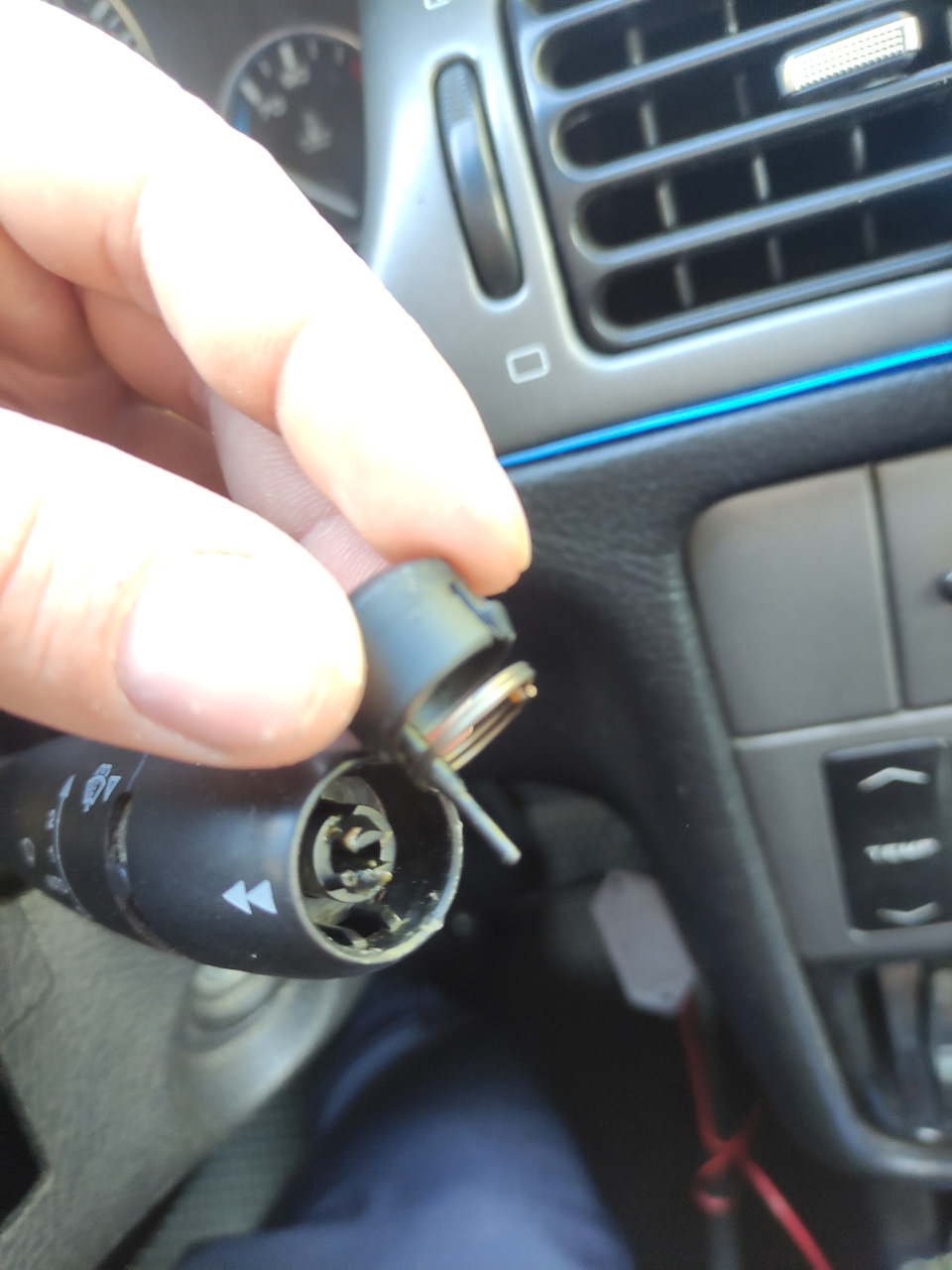 Ремонт кнопки Бортового компьютера — Peugeot 406, 2 л, 2003 года ...