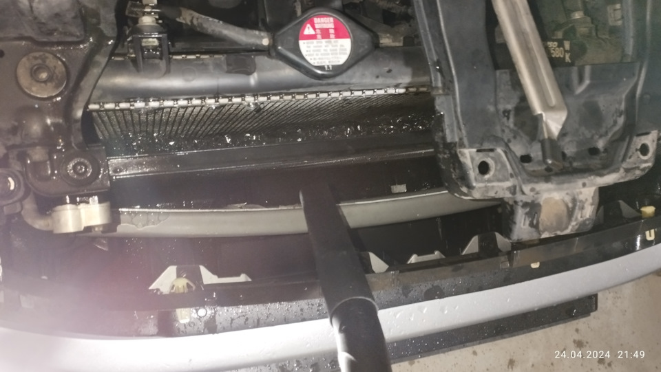 Выдую пылесосом грязь, а ее там хватает! — Honda CR-V (RM)