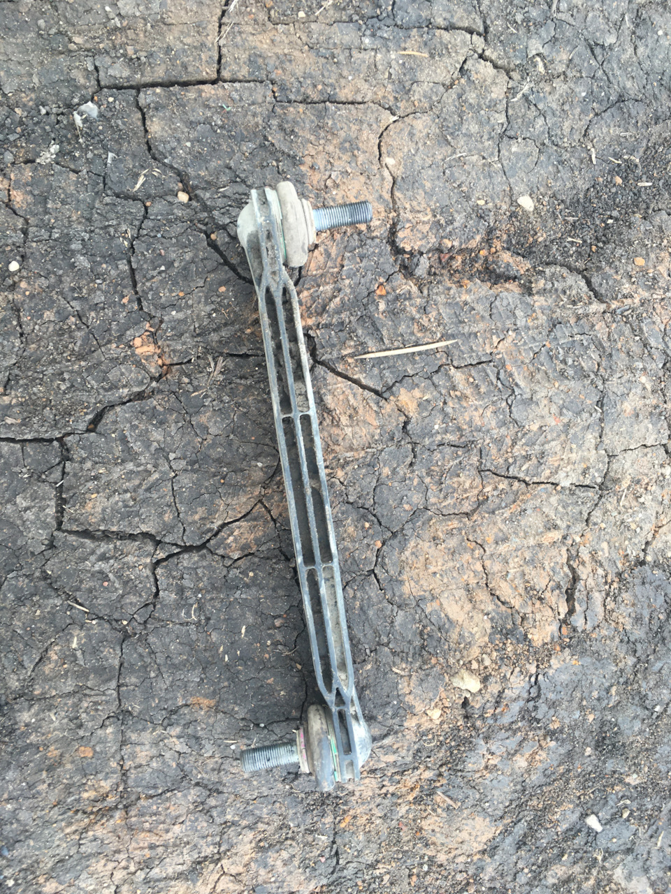 Глухой стук спереди справа — Jeep Renegade, 1,6 л, 2017 года | поломка ...