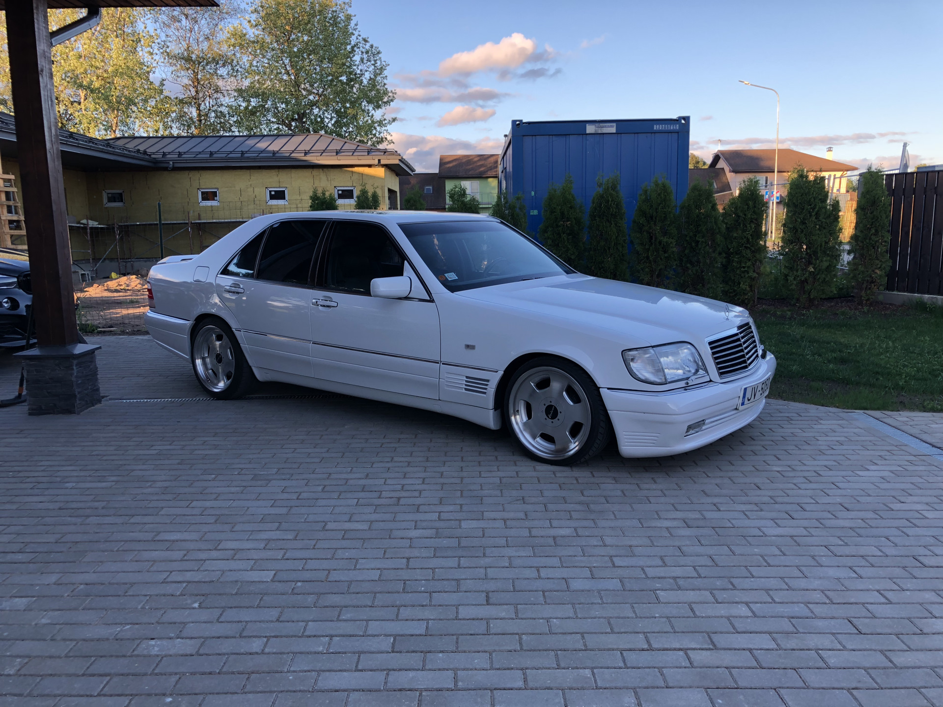 Mercedes Benz w140 Р±РµР»С‹Р№