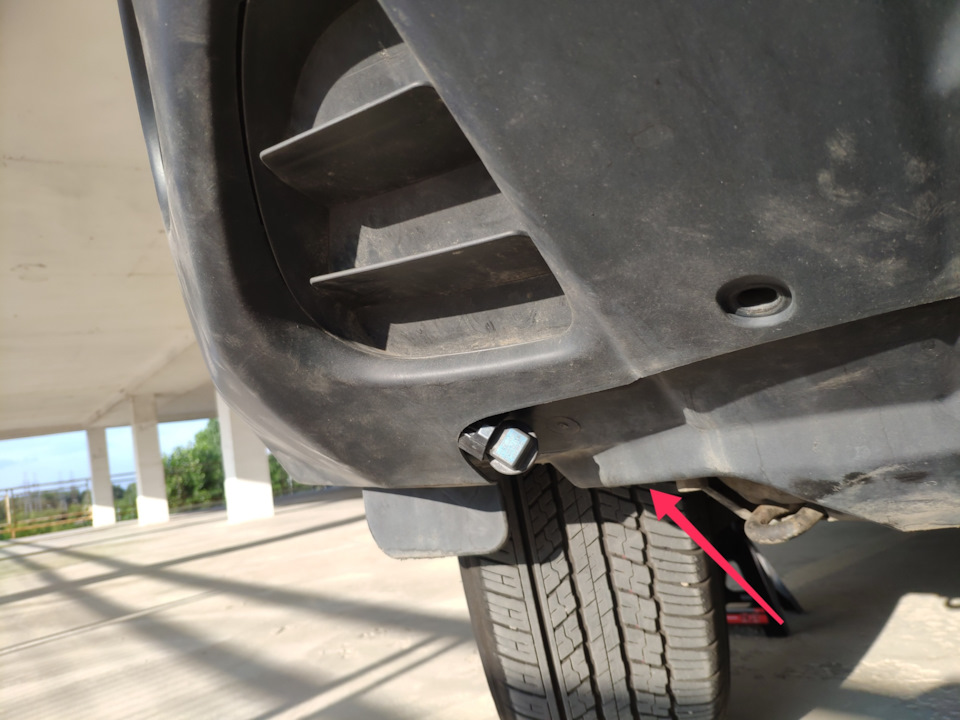 Замена правой лампы птф (без снятия бампера) — Honda CR-V (RE), 2,4 л ...